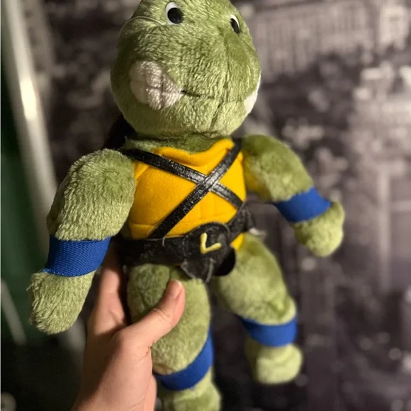 1990’s Leonardo TMNT Green and Blue Plush Turtle Toy - Picture 2 of 2